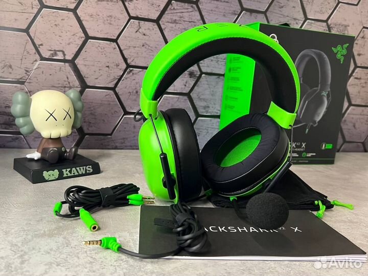 Razer blackshark v2 зеленые наушники