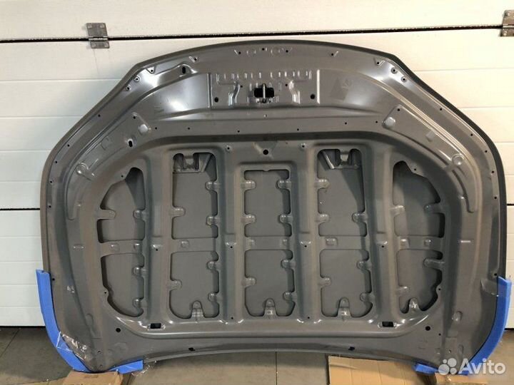 Капот Toyota Fortuner