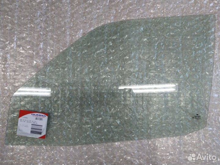 Стекло двери переднее левое Mercedes-Benz 190 W201
