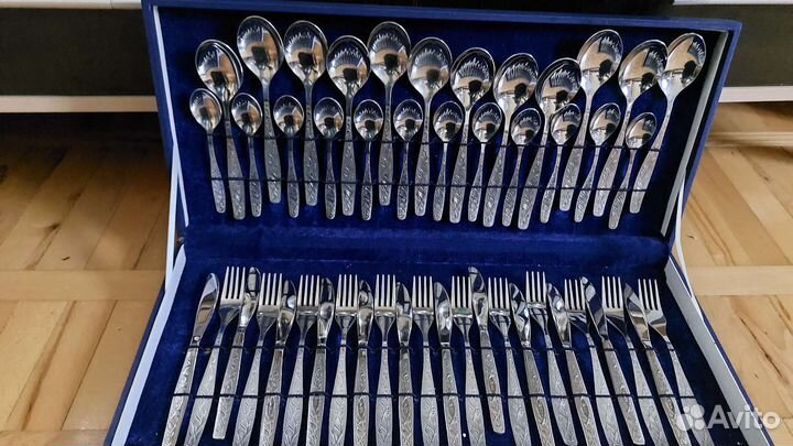 Набор столовых приборов на 12 персон