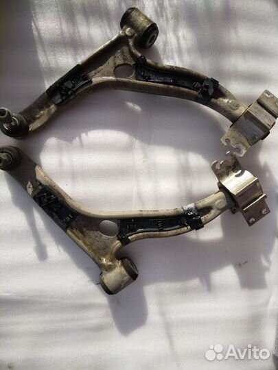 Рычаги передние на mercedes gla 250