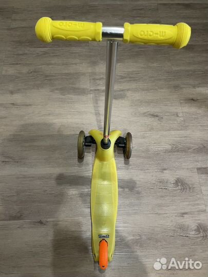 Самокат трехколесный micro