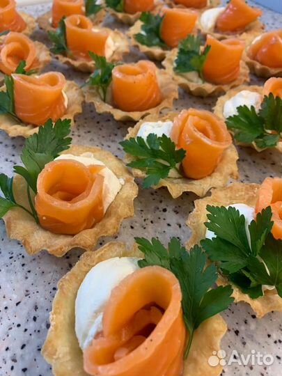 Фуршет кейтеринг праздник еда на дом