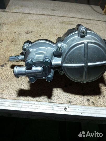 Пневмогидравлический усилитель привода сцепления