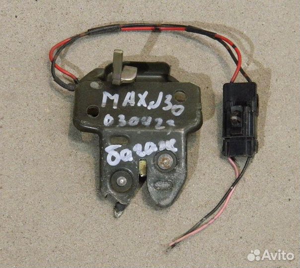 Замок багажника Nissan Maxima J30