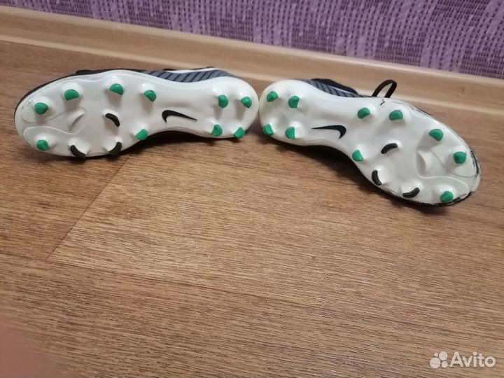 Футбольные бутсы nike magista