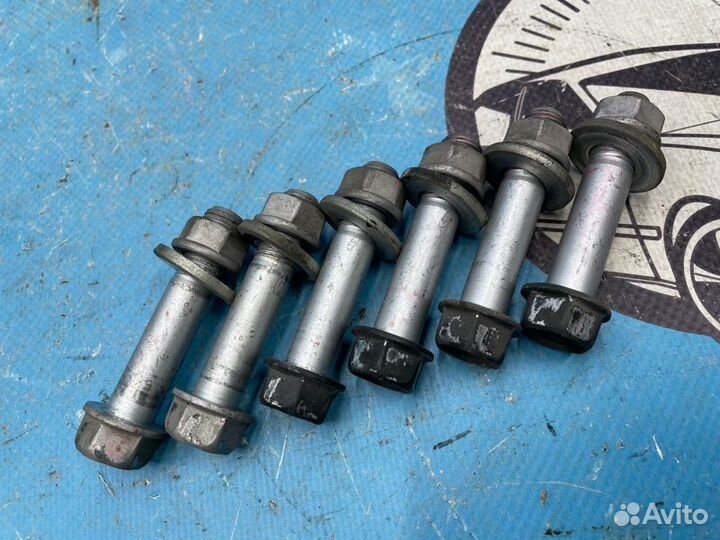 Болты муфты карданного вала Toyota Celsior UCF31