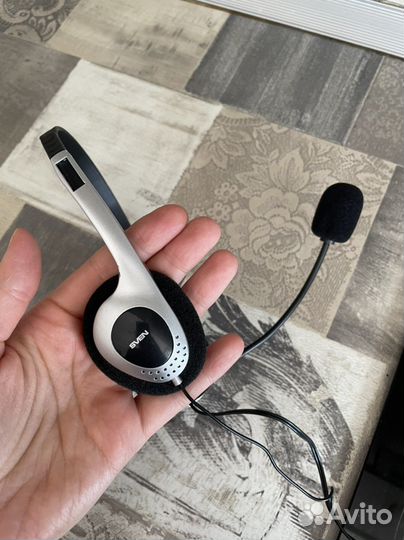 Наушники проводные с микрофоном Sven