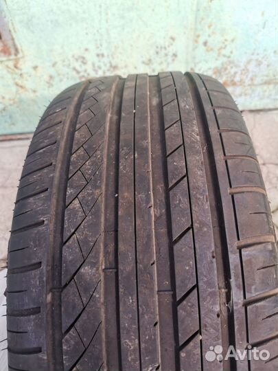 Bridgestone Blizzak Spike-01 23.5/40 R18