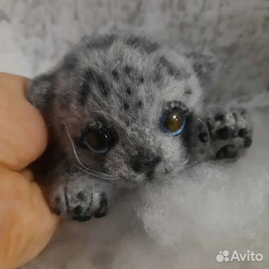 Снежный барс ручной работы