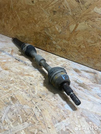 Привод правый Форд Фокус 3 1,6 МКПП