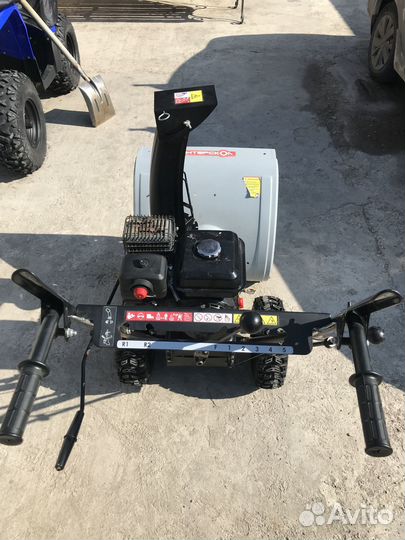 Снегоуборщик бензиновый самоходный бу
