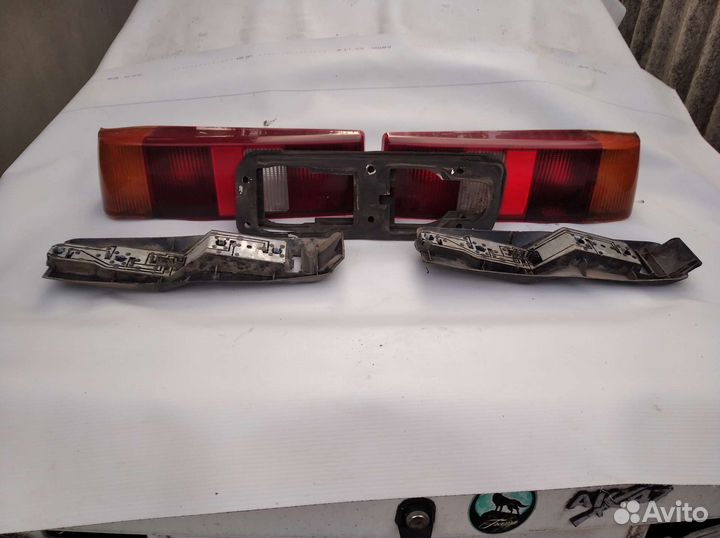 Задние фонари ford си