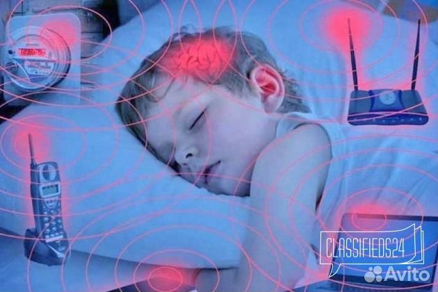 Измеритель уровня электромагнитного поля