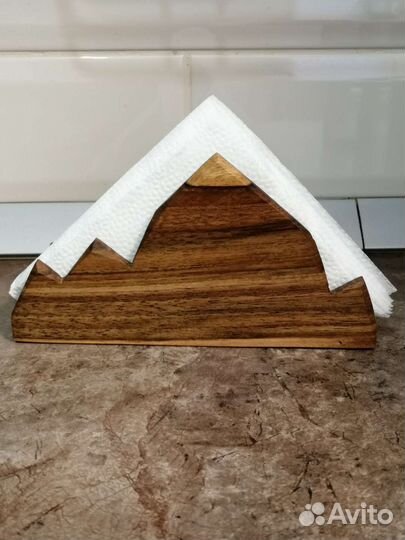 Салфетница из дерева (орех)