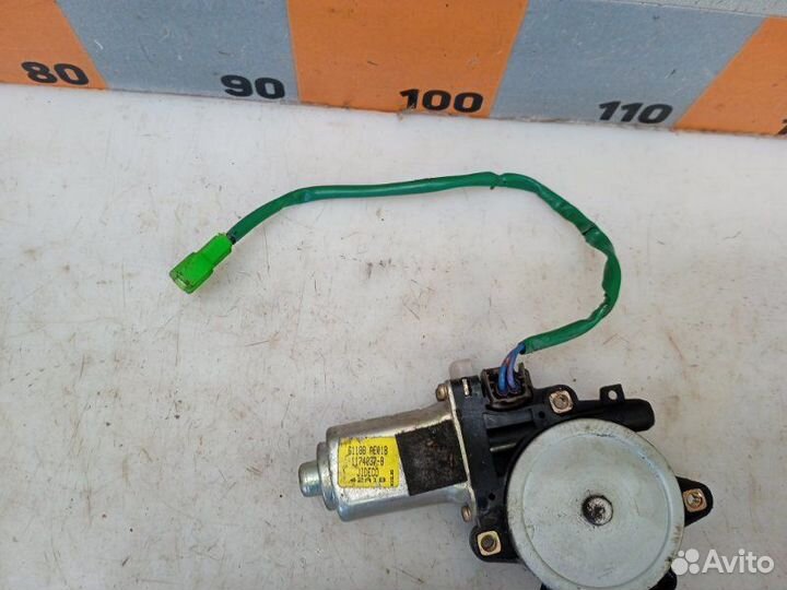 Моторчик стеклоподъемника Subaru Legacy