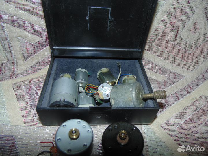 Электродвигатель мотор 12V