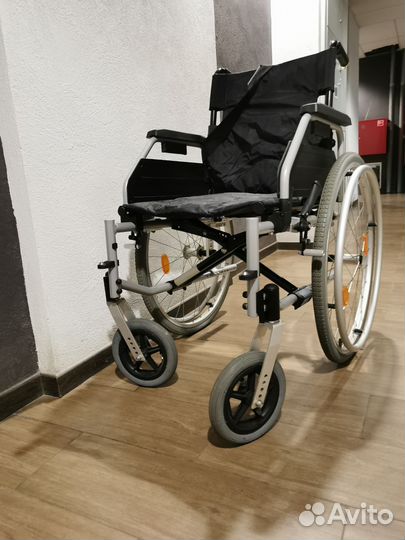 Коляска инвалидная