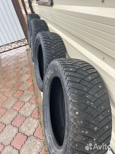 Goodyear UltraGrip 205/60 R16