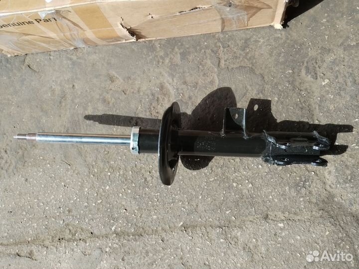 Стойка передняя правая киа хендай