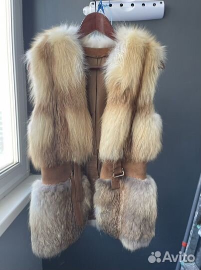 Меховой жилет из лисы