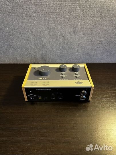 Звуковая карта Universal Audio Volt 276