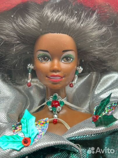 Barbie AA Christie Happy Holidays 1995 nrfb