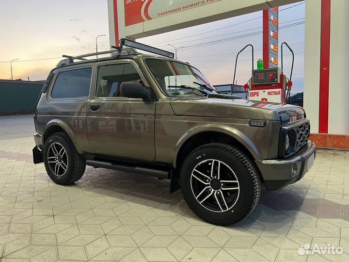 LADA 4x4 (Нива) 1.7 МТ, 2017, 108 000 км