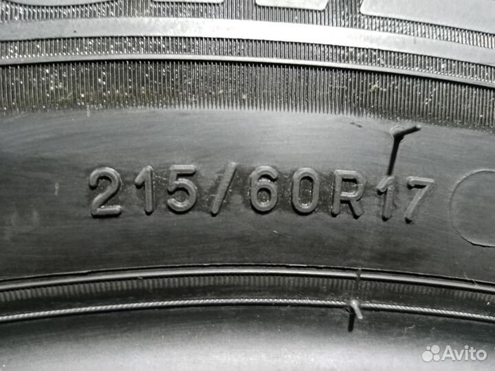 Michelin X-Ice North 3 215/60 R17