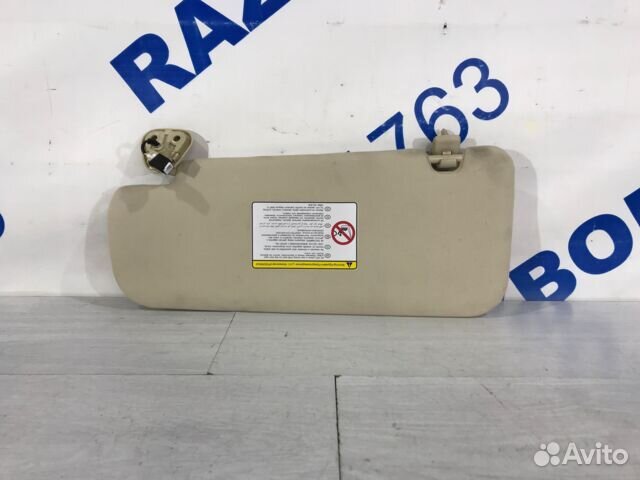 Козырек левый KIA quoris 3.8 ат