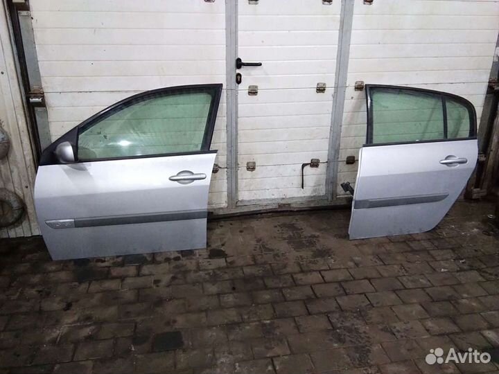 Продам левые двери Рено Меган2 2006г