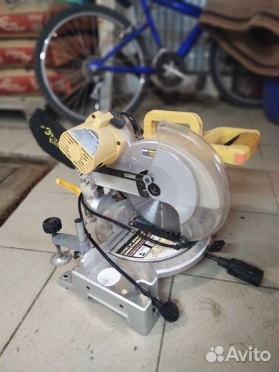 Пила торцовочная