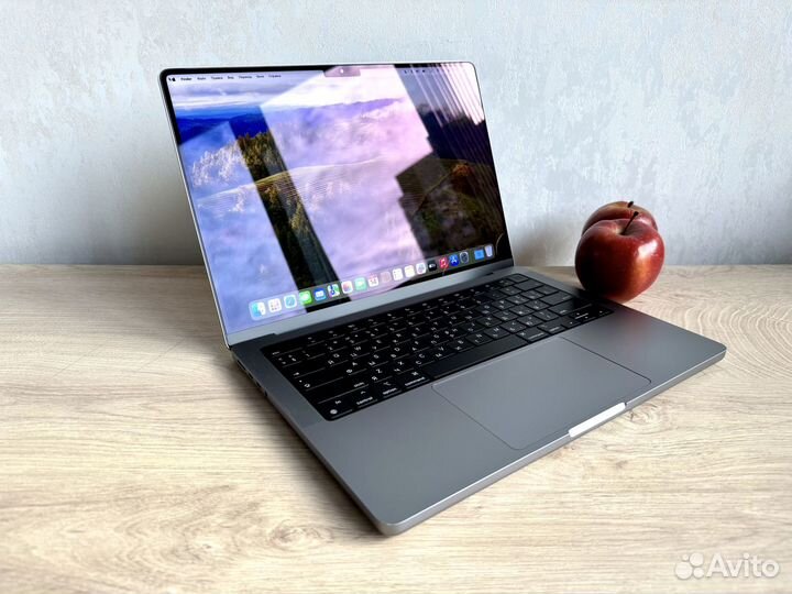 MacBook Pro 14