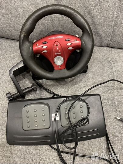 Игровой руль logitech