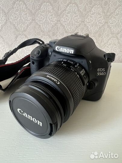 Зеркальный фотоаппарат canon 550d
