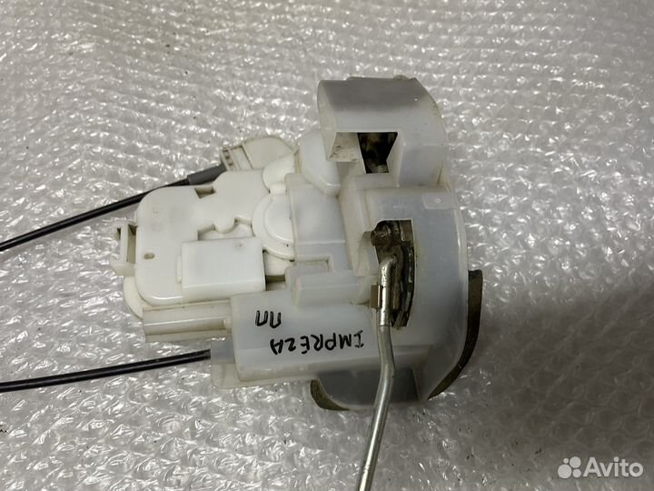 Замок передней правой двери Subaru Impreza G12