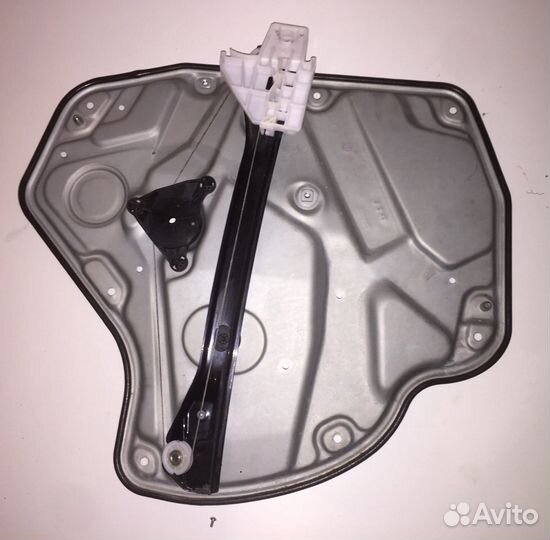 Стеклоподъёмник задний левый Skoda Octavia A5