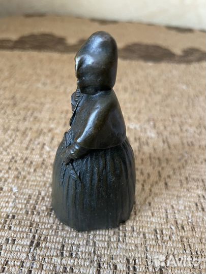 Колокольчик «Девочка со стрелой»