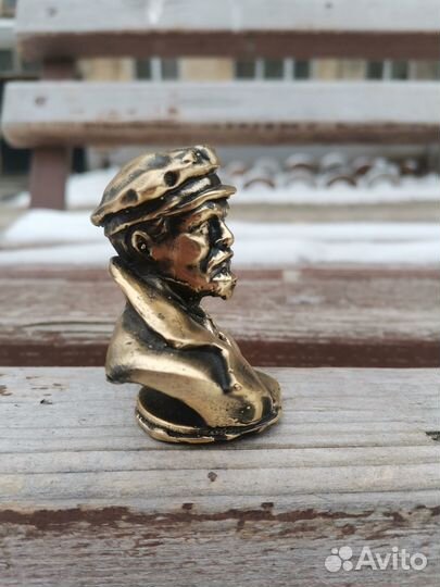 Статуэтка бюст Ленин бронза