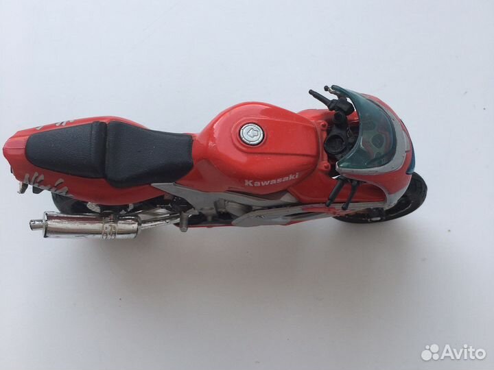 Моделька мотоцикл kawasaki ninja