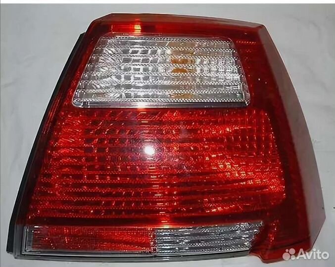 Фонарь задний правый для mitsubishi galant 9 (DJ)