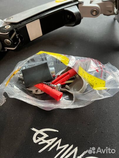 Кронштейн для монитора на стену