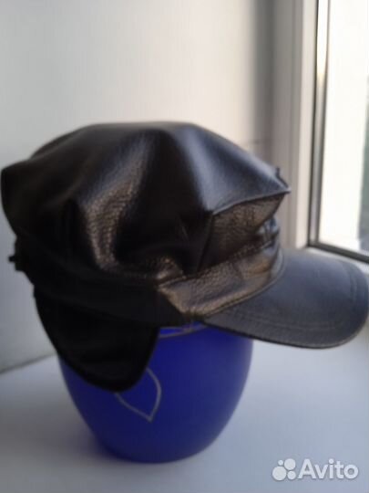 Мужская кожаная кепка