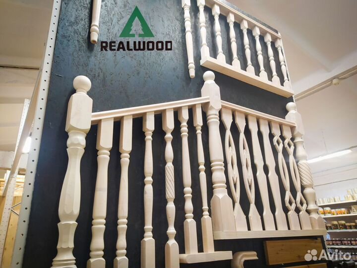 Балясины деревянные плоские для лестниц, хвоя