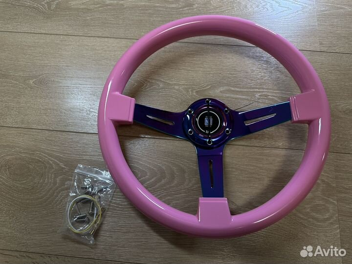 Спортивный руль Nardi розовый