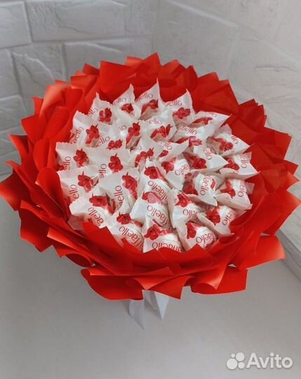 Сладкие букеты из конфет Раффаэло