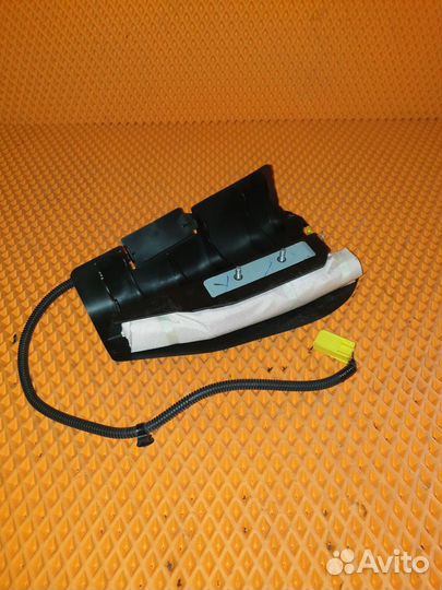 Подушка безопасности правая (в сиденье) Mazda 6GJ