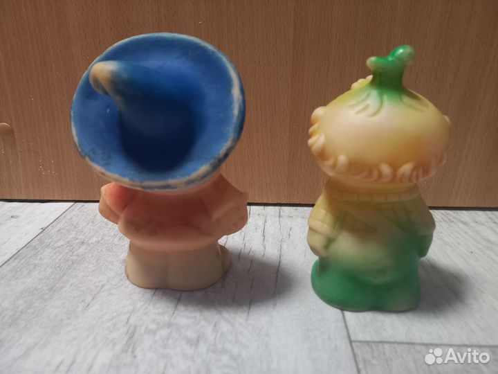 Игрушки пищалки Незнайка и Чиполлино