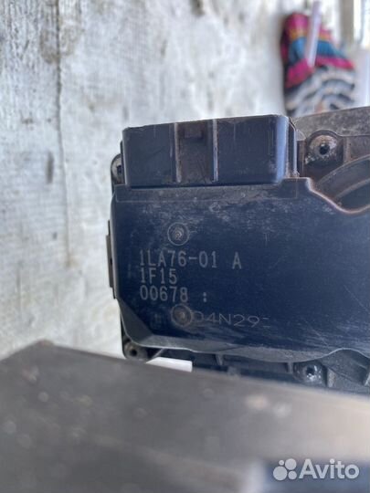 Infiniti Qx56 z62 Впускной коллектор