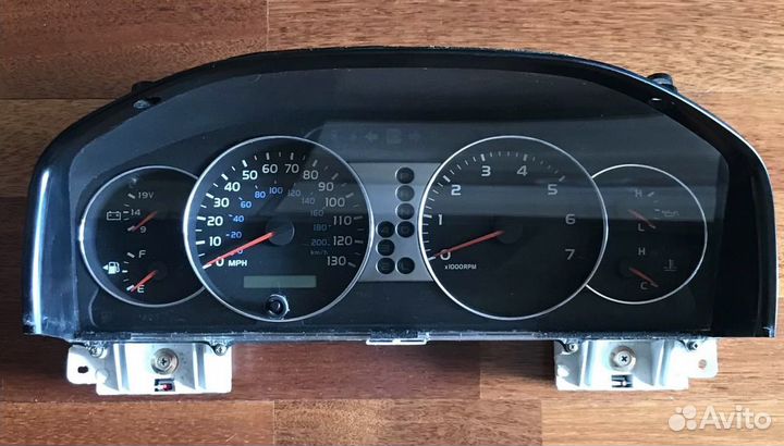 Панель приборов Toyota Land Cruiser 100